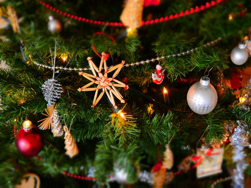 Let’s Try to Make This Christmas the Best Ever!